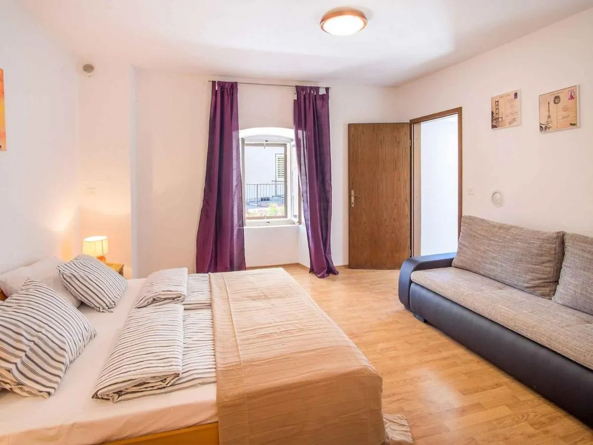 Apartments In Vrbnik/Insel Krk 13611 Croatia