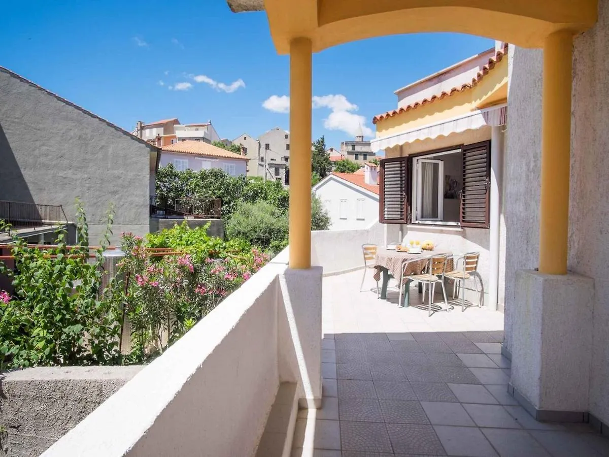 Apartments In Vrbnik/Insel Krk 13611 Croatia