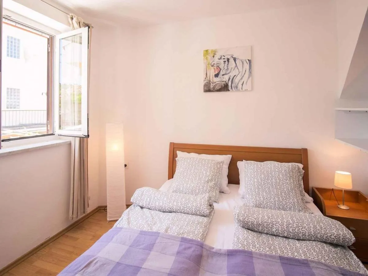 Apartments In Vrbnik/Insel Krk 13611  Vrbnik