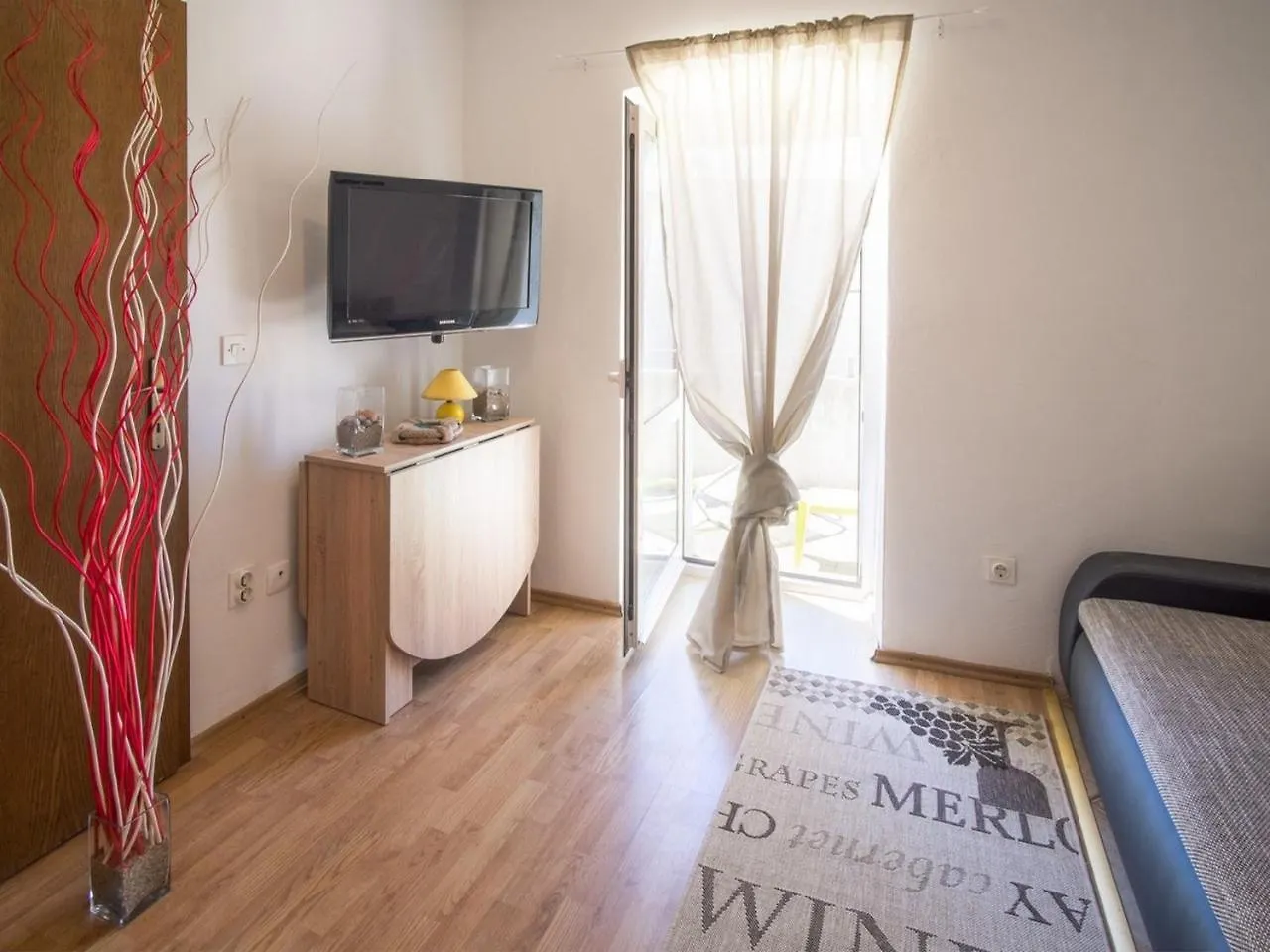 Apartments In Vrbnik/Insel Krk 13611