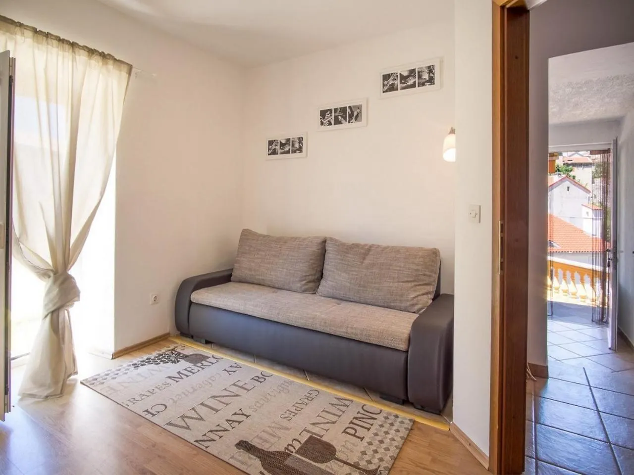 Apartments In Vrbnik/Insel Krk 13611  Vrbnik