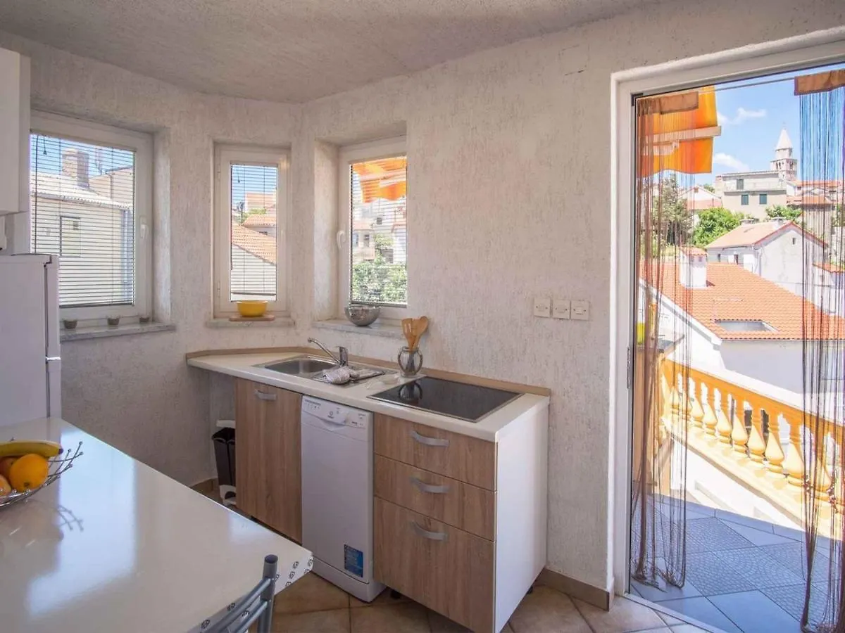 Apartments In Vrbnik/Insel Krk 13611